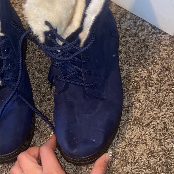 Blue fur boots - Picture 2 of 4